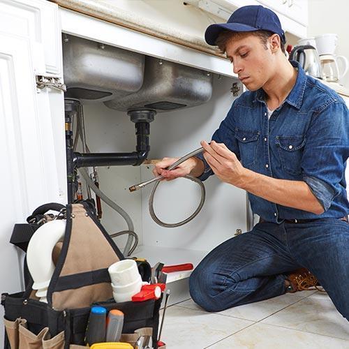 Devriez-vous embaucher des professionnels pour les services de plomberie ?